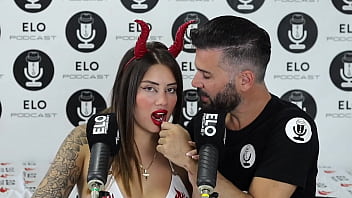 Intense and hot interview with Sara Blonde and Elo Picante from Argentina